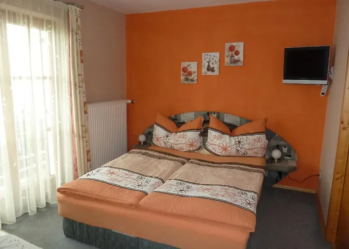 Gaestehaus Sonnenhang Апартаменты Мондзее